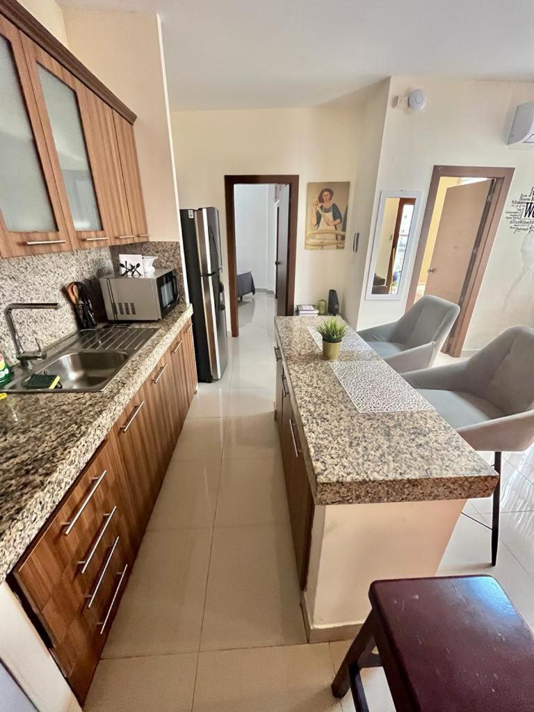 Garzota Suites Airport Гуаякуил Екстериор снимка